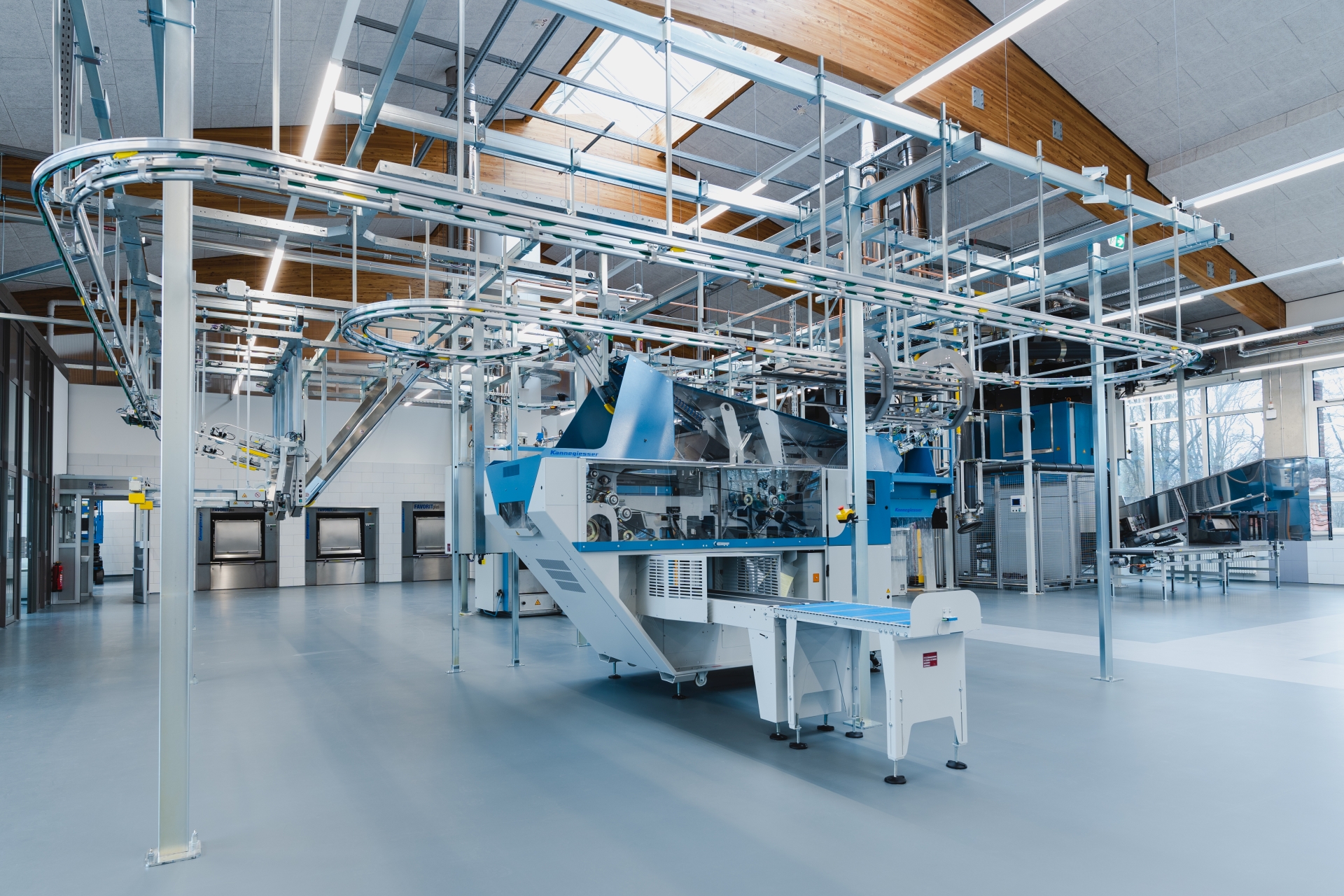 5 motive pentru a alege sistemele de finisat îmbrăcăminte de la Kannegiesser