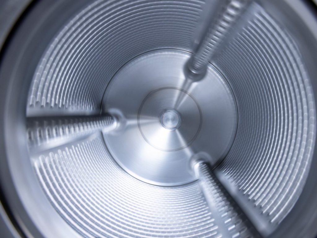 Cuva din oțel inoxidabil FlowDrum a mașinii de spălat compacte Electrolux Professional